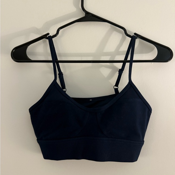 ALO Alosoft Head Start Bra - Picture 3 of 4